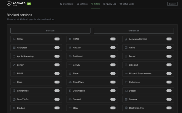 A interface do AdGuard Home permite que o senhor bloqueie facilmente uma série de serviços em sua rede doméstica (Crédito: NotebookCheck)