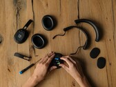O Fairbuds XL deve ser mais passível de reparo do que a maioria dos fones de ouvido modernos. (Fonte da imagem: Fairphone)
