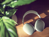 O AirPods Max logo poderá suportar mais do que os codecs AAC e SBC, 18 meses após sua introdução. (Fonte de imagem: Super Snapper)