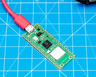 O Pico W agora suporta Bluetooth 5.2, um ano após seu lançamento. (Fonte da imagem: Raspberry Pi Foundation)