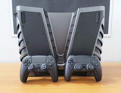 Há rumores de que os kits de desenvolvimento do PS5 Pro se assemelham aos seus antecessores, alguns dos quais foram parar no eBay. (Fonte da imagem: eBay)