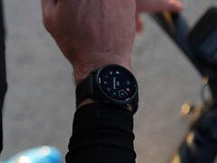 A Garmin lançou a versão beta 17.40 para o smartwatch Forerunner 945 LTE (foto). (Fonte da imagem: Garmin)