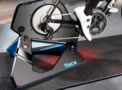 O Garmin Tacx Neo 2T promete uma experiência realista de pedalada bem na sua própria casa.