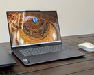 Estreia do desempenho do Intel Core Ultra 7 256V: Análise do laptop Lenovo Yoga Slim 7 15 Aura