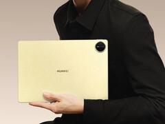 O MatePad Pro 13.2 (2025) já é um tablet comparativamente grande, considerando todos os aspectos. (Fonte da imagem: Huawei)