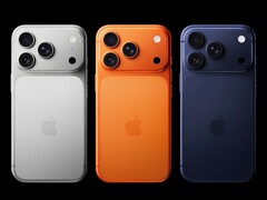O iPhone 17 Pro está disponível em três cores, incluindo &quot;Cosmic Orange&quot; e &quot;Deep Blue&quot; (Fonte da imagem: Apple)