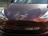 O Berlin Model Y em Midnight Cherry Red (imagem: Vision E Drive/YT)
