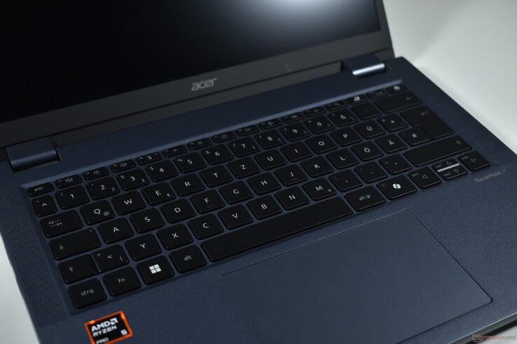 Acer TravelMate P4: Teclado