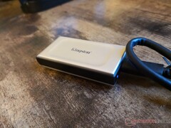 Kingston lança USB-C XS2000 SSD externo com certificação IP55 e velocidades mais rápidas do que qualquer unidade SATA III