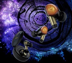 Os fones de ouvido intra-auriculares JVC Kenwood Wood Master ANC chegam com pintura autocurativa e drivers de pau-rosa africano. (Fonte da imagem: JVC Kenwood)