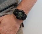 O relógio G-Shock GD-350S-1D da Casio é semelhante ao modelo anterior GD-350-1 (na foto)