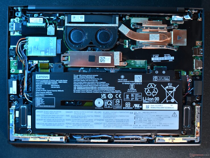 Lenovo ThinkPad X1 Carbon Gen 11: Parte interna