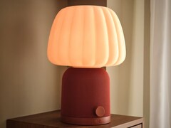 A lâmpada com alto-falante Bluetooth Kulglass da IKEA (na foto) já está disponível em alguns países. (Fonte da imagem: IKEA)