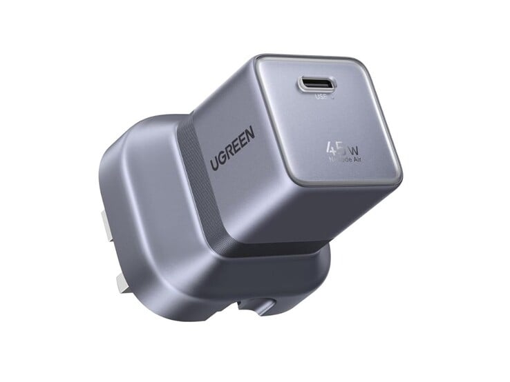 A versão britânica do carregador Ugreen Nexode Air 45W