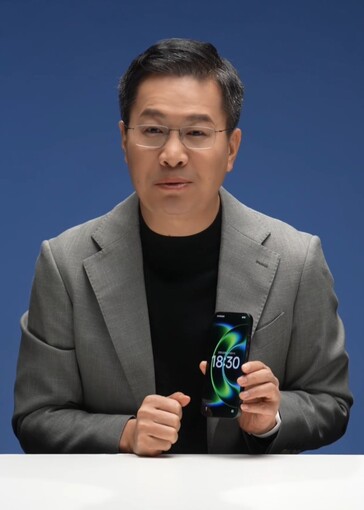 Lu Weibing dá a primeira olhada na frente do Xiaomi 17 Ultra (Fonte da imagem: Lu Weibing)