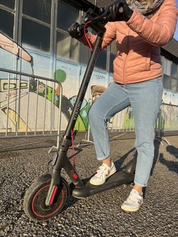 Em revisão: Xiaomi Electric Scooter 4 Pro, fornecida por Xiaomi