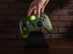 O The 8BitDo Ultimate 3-mode Controller for Xbox pode ser adquirido em Jade. (Fonte da imagem: 8BitDo)