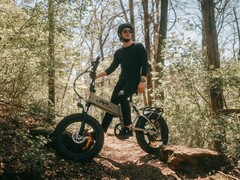 A e-bike PVY Z20 PLUS tem um sistema de suspensão tripla. (Fonte da imagem: PVY ebike)