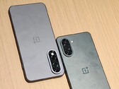 Imagem vazada da nova série OnePlus Ace 5, com a Racing Edition definida para apresentar o Dimensity 9400e. (Fonte da imagem: Experience More on Weibo)