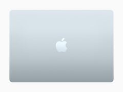 O próximo MacBook econômico pode se parecer muito com o mais recente M4 MacBook Air 13. (Fonte da imagem: Apple)