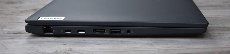 RJ45, 2x USB-C 3.2 Gen 2, HDMI, USB-A 3.2 Gen 1, áudio 3.5mm