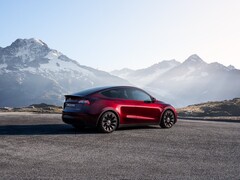 O novo modelo Y de meia-noite Cherry Red (imagem: Tesla)