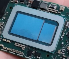 A CPU Tiger Lake-U da Intel deve pousar no final deste mês. (Fonte de imagem: PCLab.pl)