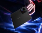 O Win Tablet possui um ecrã de 8,4 polegadas. Na imagem: uma fotografia promocional que destaca o design compacto do dispositivo.