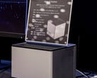 O Abee AI Station parece ser mais alto do que muitos mini-PCs AMD Strix Halo concorrentes. (Fonte da imagem: Abee via @9550pro)