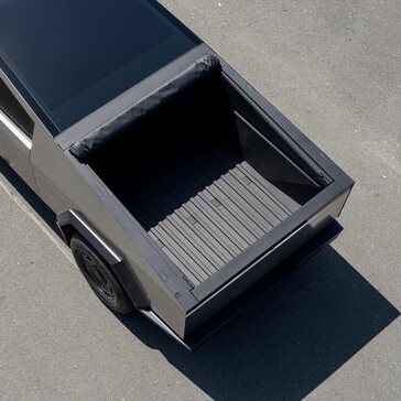 O tonneau macio aumenta a autonomia do Cybertruck para 363 milhas com uma carga
