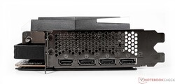 Portas externas no MSI Radeon RX 6950 XT Gaming X Trio 16G - 1x HDMI 2.1, 3x DisplayPort 1.4a