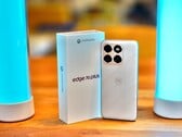 O Edge 70 Plus quer impressionar com sua bateria de grande capacidade e tela brilhante, mas não dá para encontrar esses recursos também em outros modelos da Motorola?