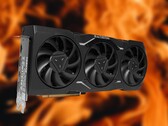 RX 7900 XTX tem um MSRP de US$999. (Fonte: Notebookcheck, Max Kukurudziak-editado)