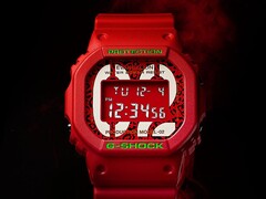 O novo relógio G-Shock x Evangelion seguiria o DW-5600EVA-02 (foto). Fonte da imagem: hicco0414 no eBay