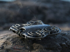 Espera-se que o DJI Neo 2 pese 135 g como seu antecessor. (Fonte da imagem: via Igor Bogdanov)