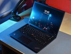 em análise: Lenovo ThinkPad T14s Gen 4 Intel, amostra de análise fornecida por