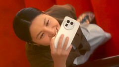 O Realme GT 8 Pro apresenta distâncias focais de 28 mm e 40 mm, semelhantes às clássicas câmeras Ricoh GR, e oferece uma lente antirreflexo. (Fonte da imagem: Realme, editado)