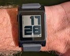 O novo aplicativo Pebble é para os smartwatches Core 2 Duo (foto) e Core Time 2. (Fonte da imagem: Eric Migicovsky via X.com)