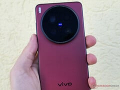 O X200 Ultra é um dos muitos smartphones da Vivo que receberão novos recursos de câmera neste verão.