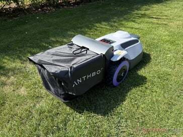 Anthbot N8 com saco de recolha de relva