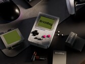 O Lego Game Boy poderá em breve ser transformado em um dispositivo portátil de jogos graças a um kit de modificação (Fonte da imagem: Natalie the Nerd)