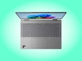 O IdeaPad 5 2-em-1 14Q8Y11 pesa 1,4 kg com sua tela IPS.