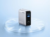 O carregador Anker (100W, 3 portas, Smart Display) já está disponível nos EUA com desconto. (Fonte da imagem: Anker)