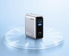O carregador Anker (100W, 3 portas, Smart Display) já está disponível nos EUA com desconto. (Fonte da imagem: Anker)