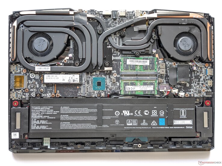 MSI GE76 Raider 11UH - Opções de manutenção