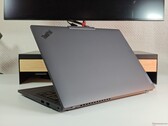 O Lenovo ThinkPad T14 Gen 6 AMD.