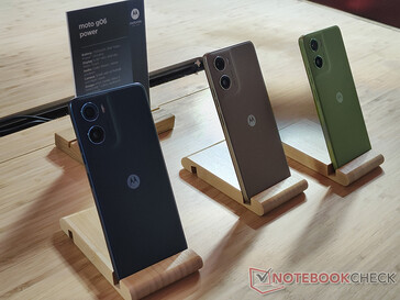 Opções de cores do Moto G06 Power (Fonte da imagem: Notebookcheck)