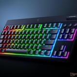 O teclado de baixo perfil Razer BlackWidow V4 TKL é mostrado em ângulo (Fonte da imagem: Razer PR)