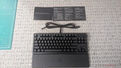 Conteúdo da caixa do Razer Huntsman V3 Pro TKL 8KHz