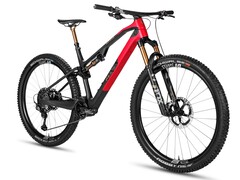 O fabricante alemão de eBike Rotwild revelou dois MTBs elétricos muito leves a partir de 9.500 euros (Imagem: Rotwild)